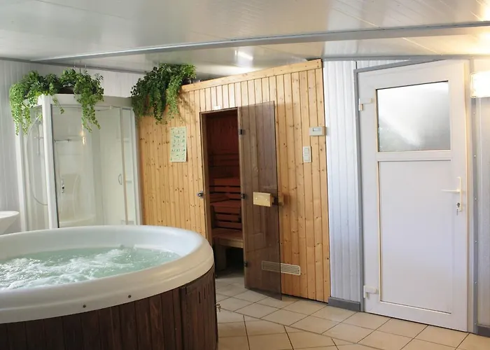 Сasa de vacaciones In Winenne With Garden *